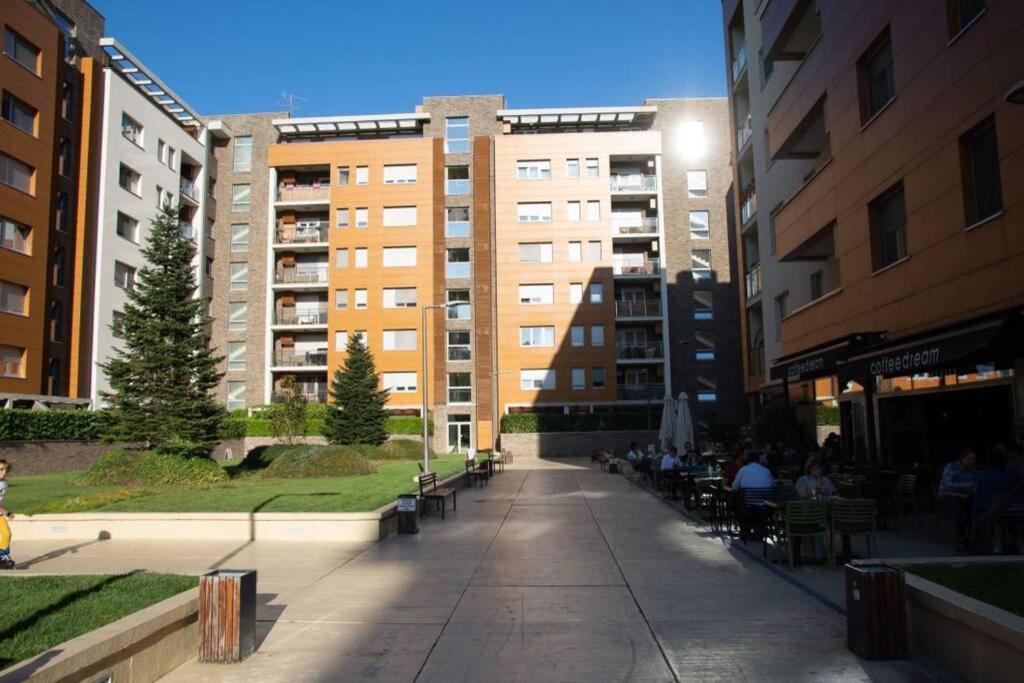 A Blok New Modern - Free Garage Parking, Comfortable, Quiet With A Park View Belgrade Exterior photo